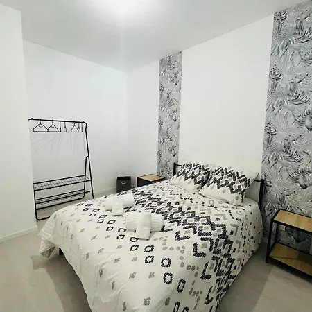 Le Lussaut Apartment *